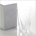 テーブルに水滴のサクラ SAKURASAKU ROCK glass